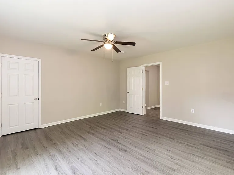 823 Branch St — Photo 8