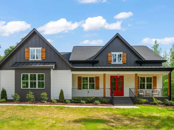 340 Pilot Ridge Rd, Zebulon, NC 27597