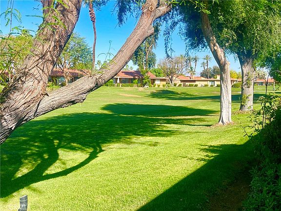 3rd image of 32 La Ronda Dr