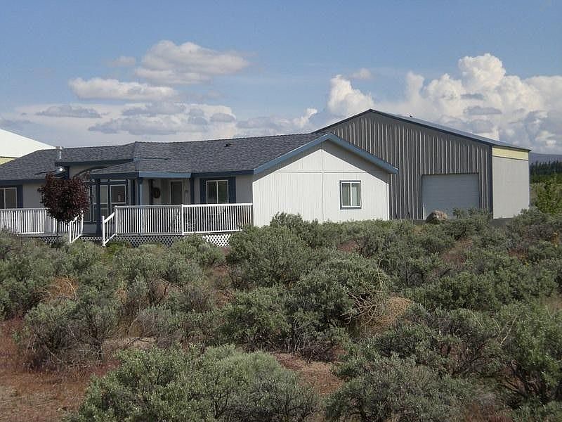 Unique Airport Home in Desert Aire. Fly in to your Home and Hanger