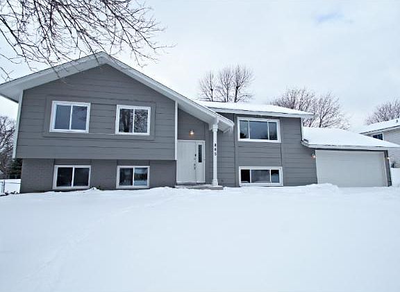 3rd image of 805 E 143rd St