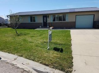 8 Declaration Ln, Gillette, WY 82716