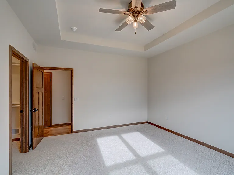 103 Graelyn Cir — Photo 6