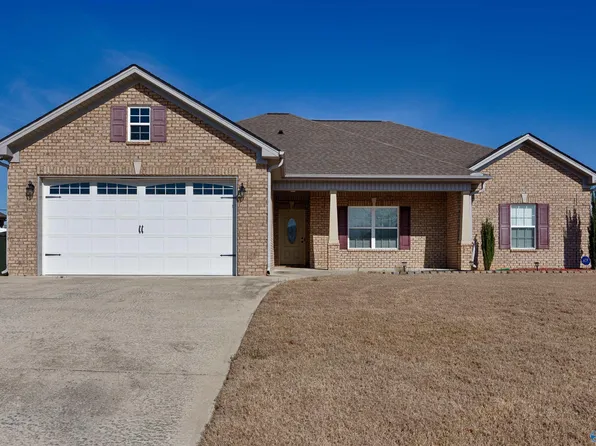 123 Azuba Ct, Hazel Green, AL 35750