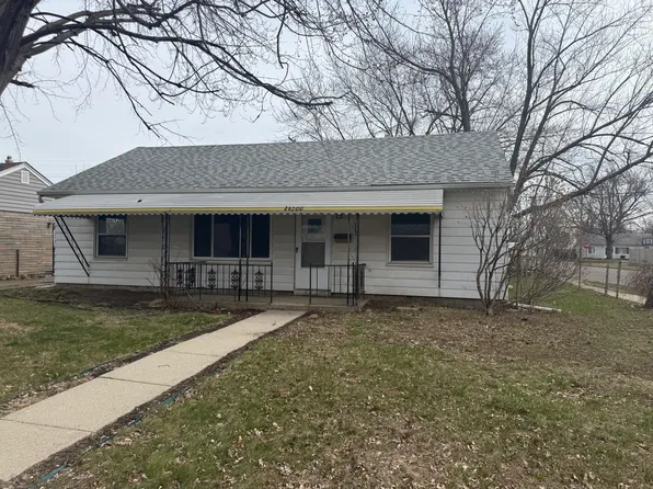 26700 Grandmont St, Roseville, MI 48066