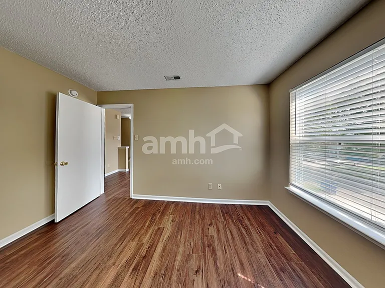 7582 Royal Fern Ln — Photo 14