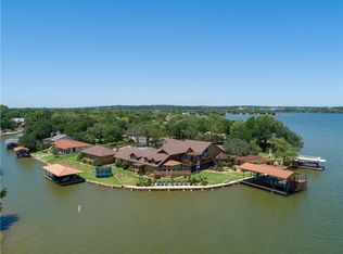 4118 Apache Trail Ct, Granbury, TX 76048