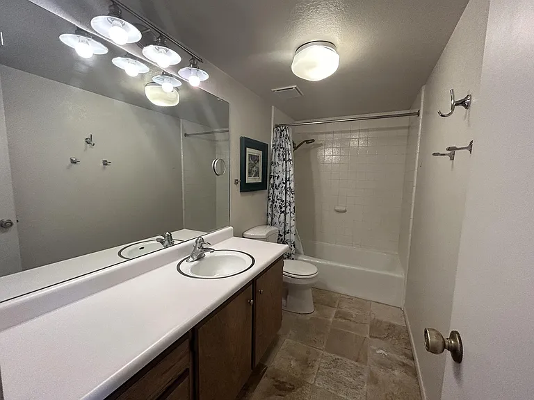73 Vantage Ct #73 — Photo 15