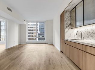 135 E 47th St #9F, New York, NY 10017