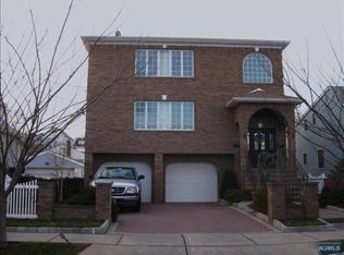121 Ivy St, Kearny, NJ 07032