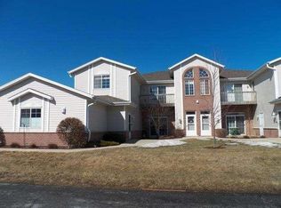 1301 College Ave UNIT 6H, South Milwaukee, WI 53172