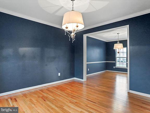 3rd image of 262 Maddex Farm Dr