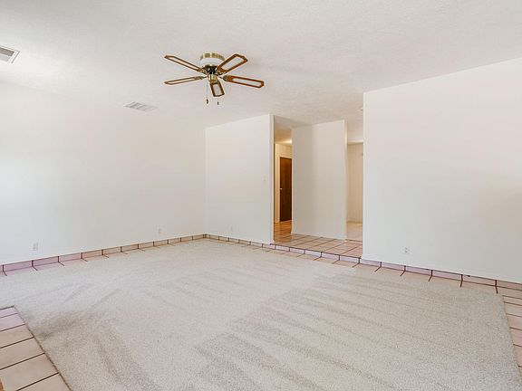 5th image of 6317 Flor De Mayo Pl NW