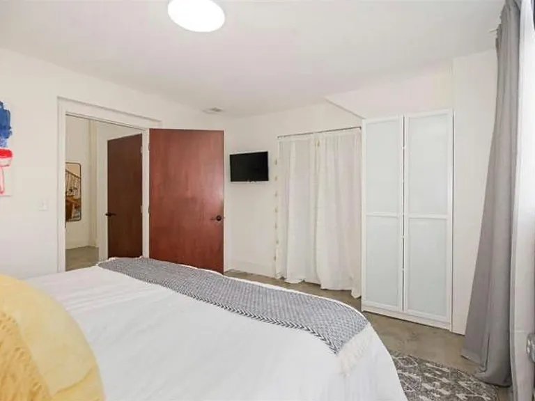 1535 Walnut St #108 — Photo 11