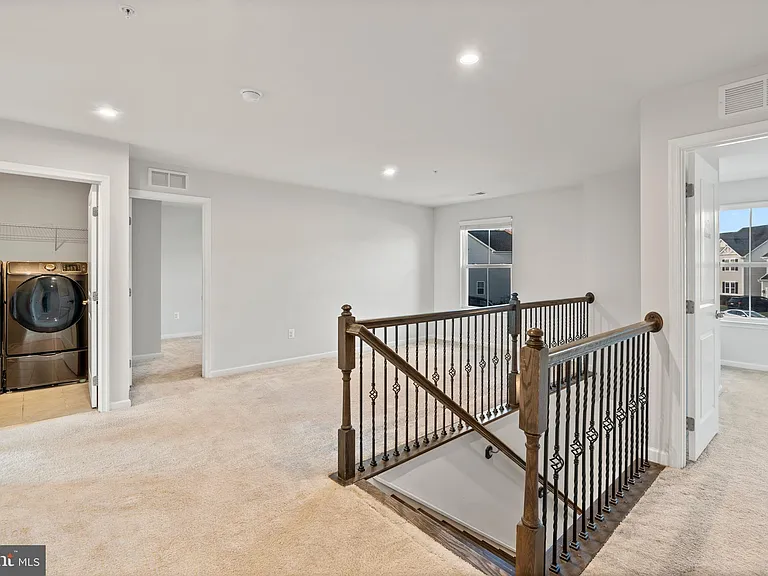 311 Sunrise Ct — Photo 28