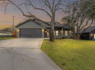 514 S 5th St, Grandview, TX 76050