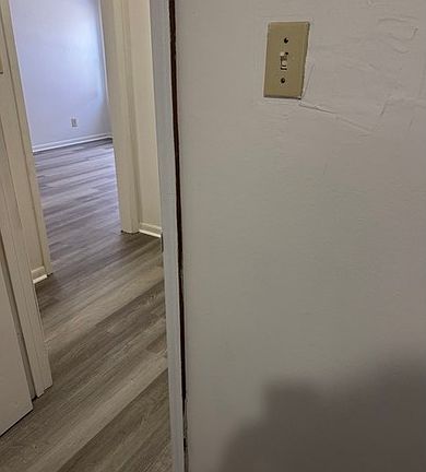 4th image of 2666 Wingate Rd