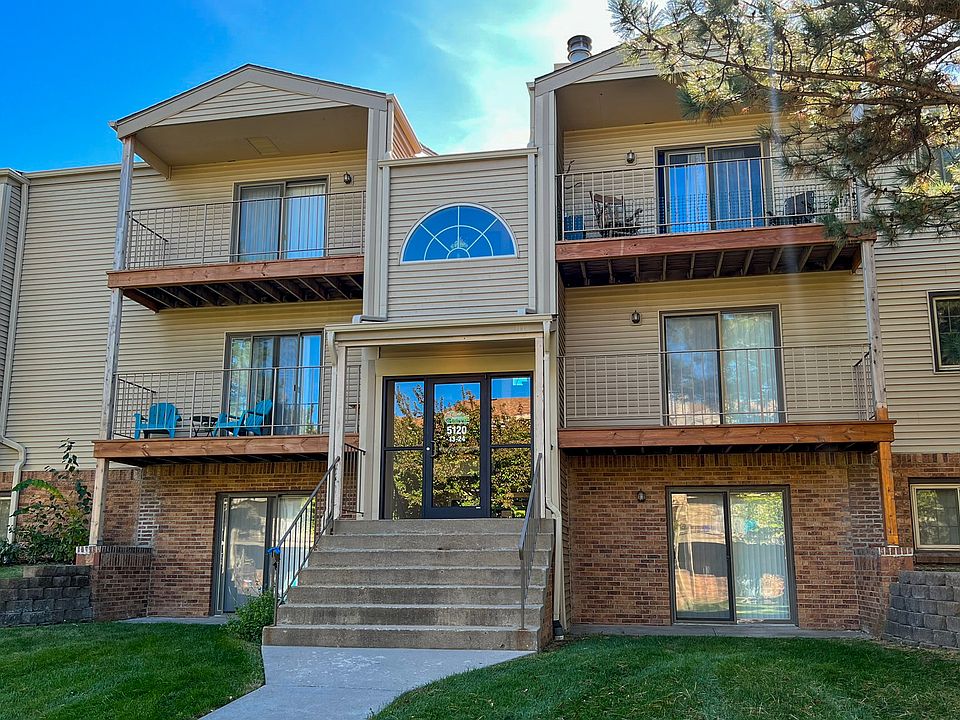 1st image of 5100 Emerald Dr #12