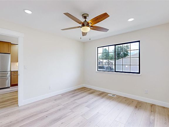 4th image of 4006 Ames Street
