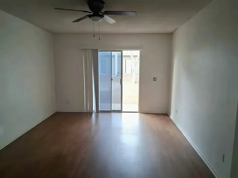 2808 E Monte Cristo Ave #102 — Photo 2