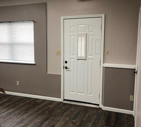 2nd image of 2047 E Cherry St #120