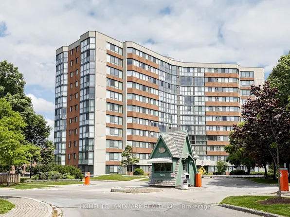 1230 Marlborough Ct #403, Oakville, ON L6H 3K6