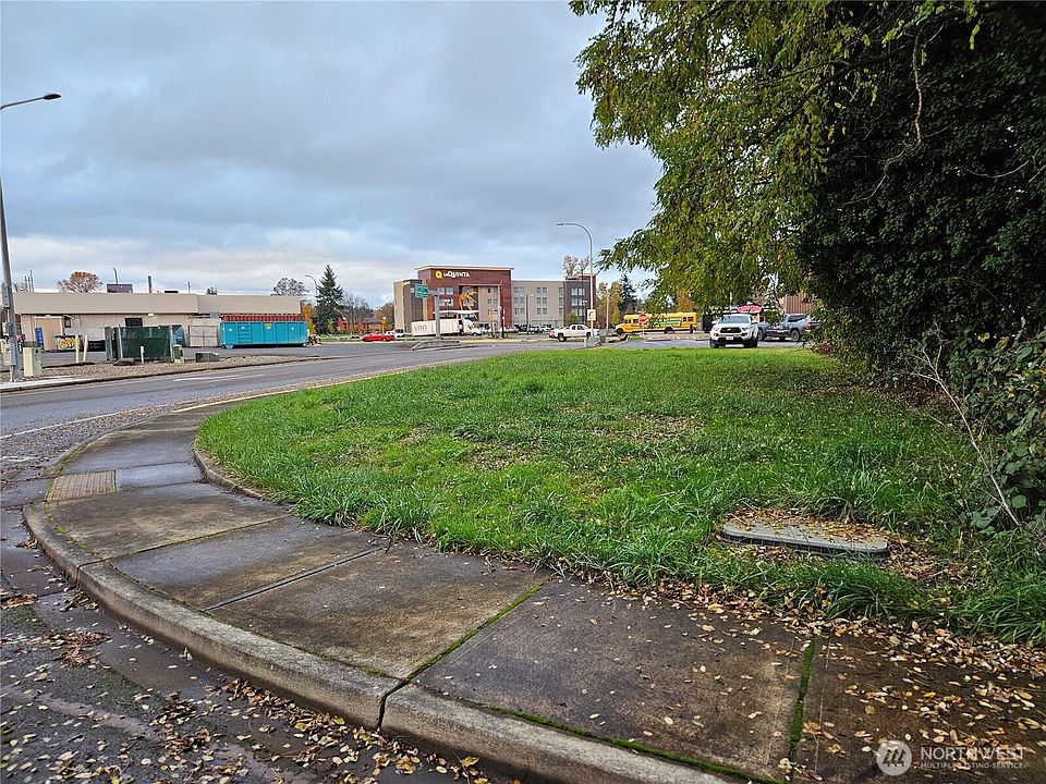 1st image of 1233 Borthwick Street
