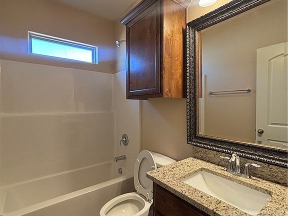 5th image of 112 Guadalupe Palm Cir