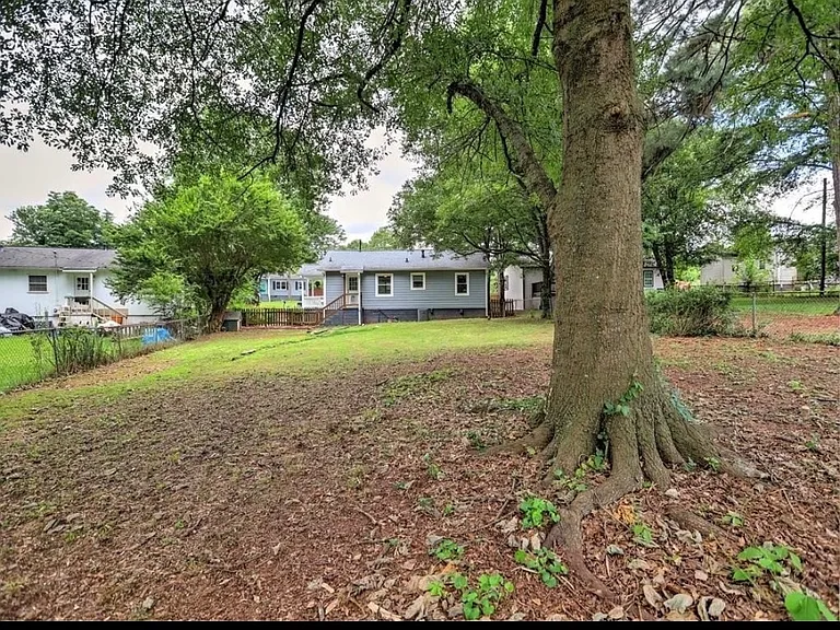108 E Acres Dr SE — Photo 15