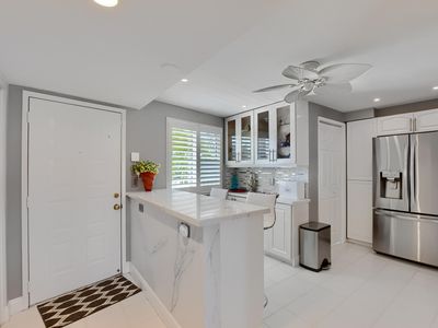 7370 S Oriole Blvd APT 202, Delray Beach, FL, 33446