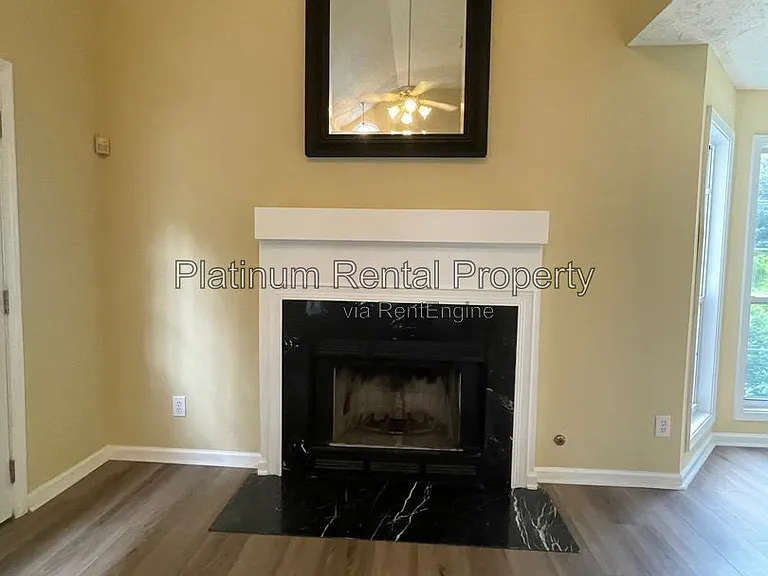 810 Camelon Ct — Photo 14
