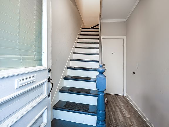 2nd image of 31 Purdy St