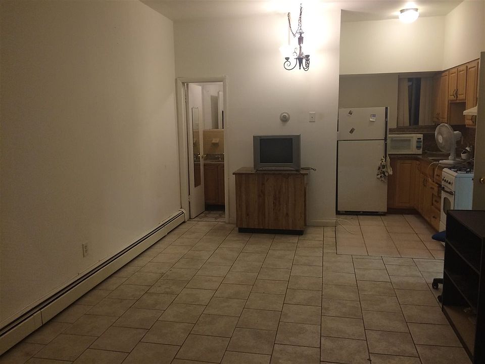 2nd image of 401 69th St APT 1B
