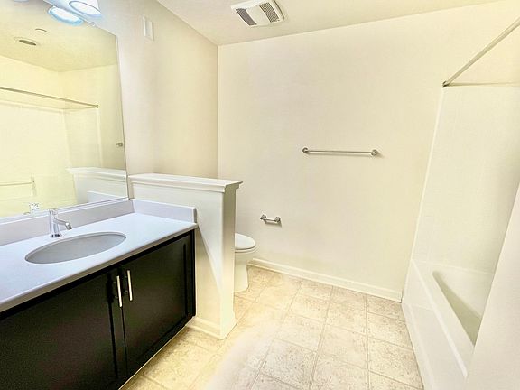 Bedroom 2 bathroom