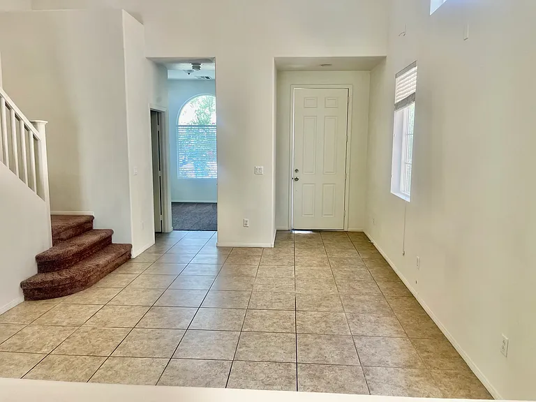 6550 Ditmars St — Photo 20