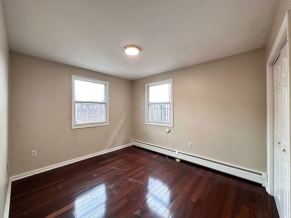 3rd image of 569-71 Westside Ave #4