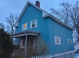 293 Benefit St, Pawtucket, RI 02861