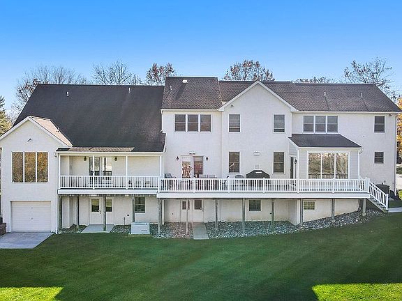 2nd image of 1105 Carroll Hill Dr
