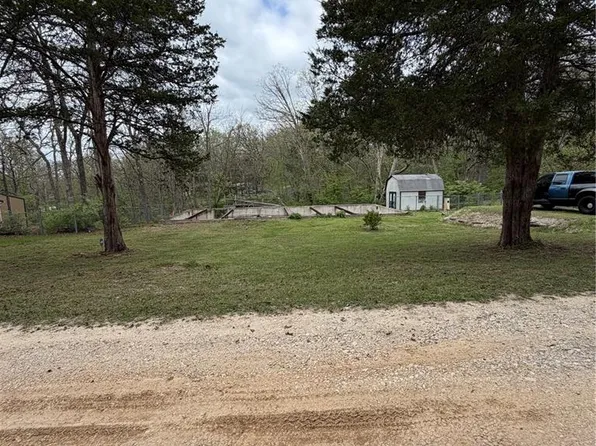 6637 Timberland Dr, Cedar Hill, MO 63016