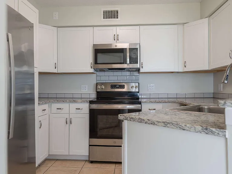 7020 N Highway 1 #102 — Photo 9