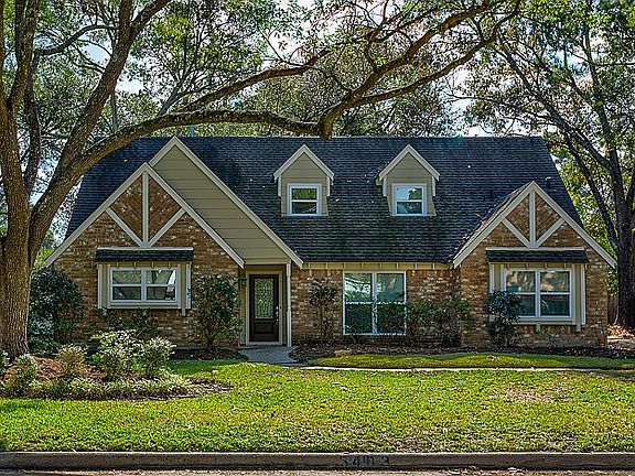 2nd image of 5403 Green Springs Dr