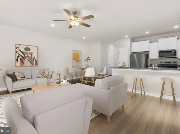 8143 Bartholomew Ct, Baltimore, MD 21206