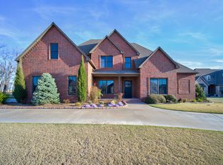 2608 Vickie Ln, Woodward, OK 73801