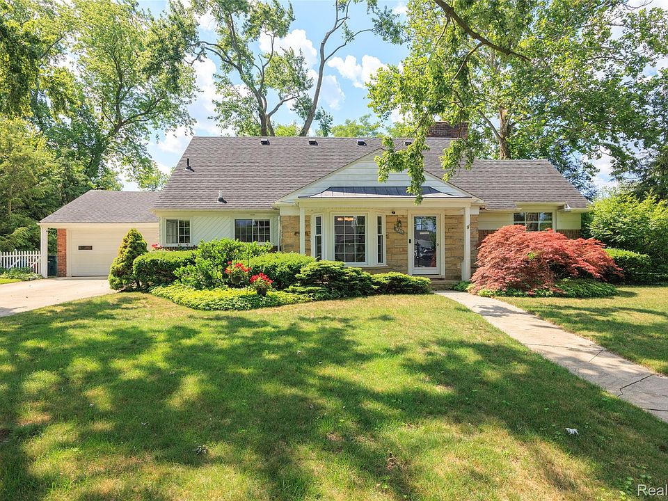 1st image of 17501 Dunblaine Ave