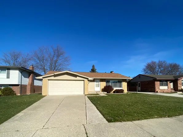 20268 Indiana Ave, Brownstown, MI 48183