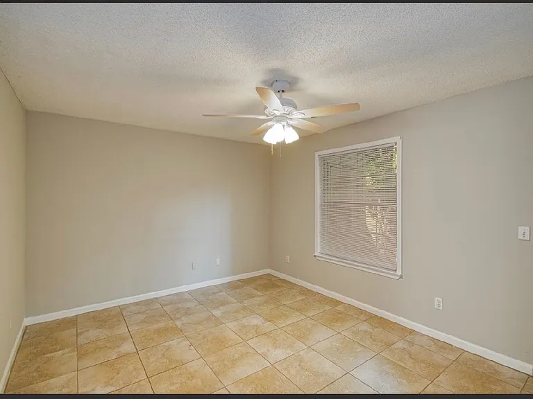2912 Capital Park Dr — Photo 12