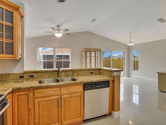 2nd image of 3387 Chickee Ln #3387