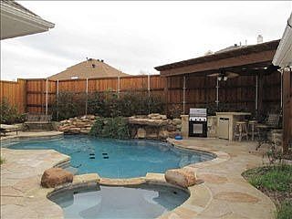 5th image of 744 Nicklaus Dr