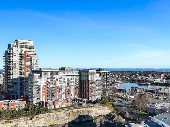83 Saghalie Rd #702, Victoria, BC V9A 0E7
