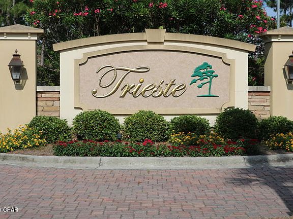 2nd image of 204 Trieste Blvd
